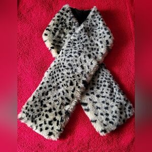 Faux fur scarf